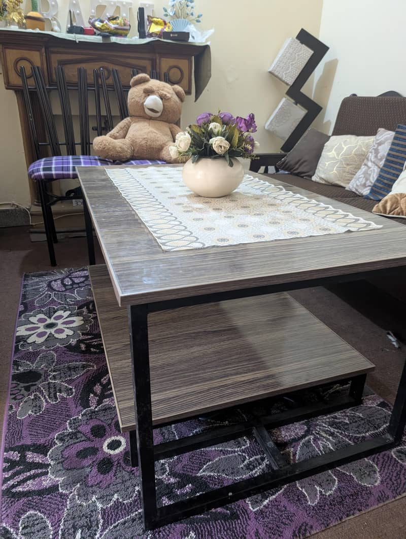 Center Table 0