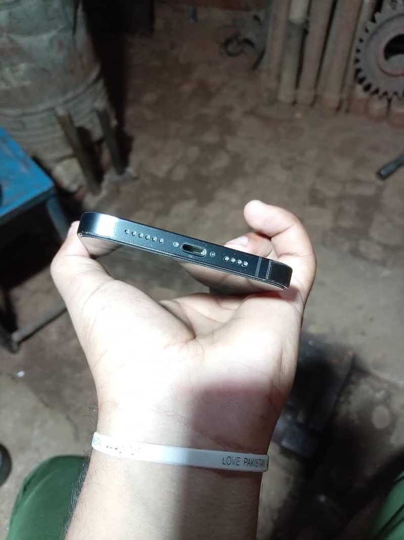 Apple iPhone 12 Pro Max 0
