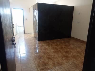 Room With Kitchen And Attach Bath