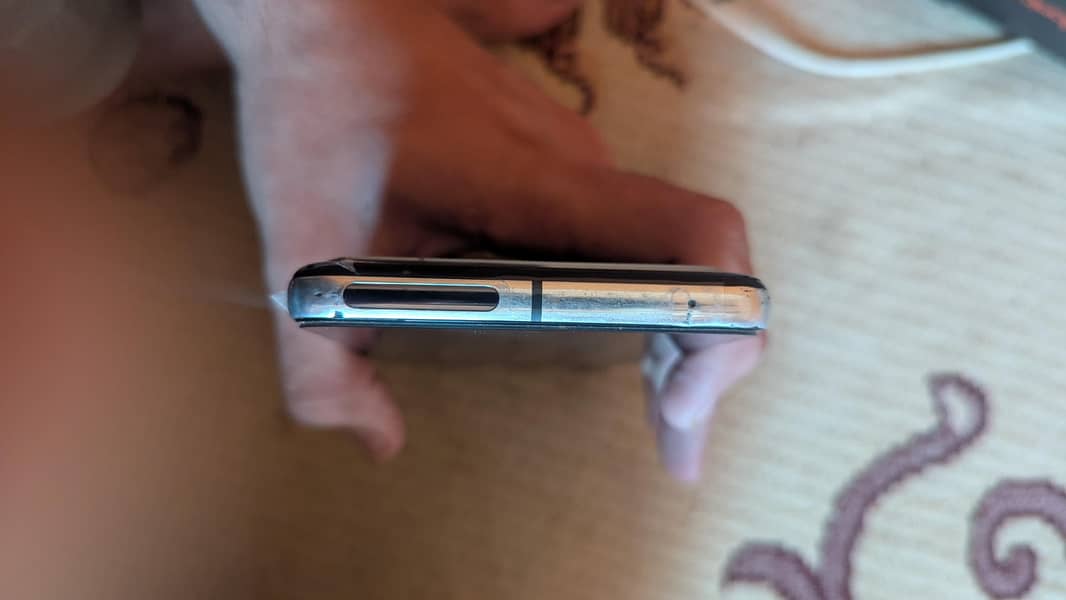 Google Pixel 8 Pro 3