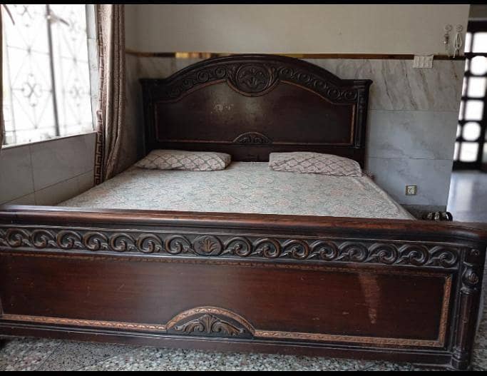 Bed and Dressing table 2