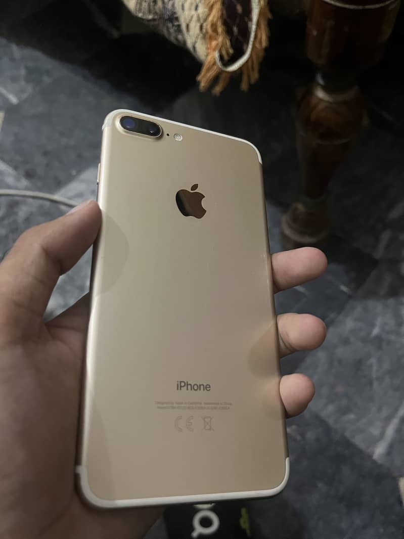 Apple iPhone 7 Plus 3