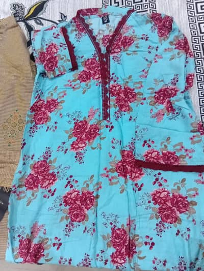 Blue medium 1800 yellow medium 2000