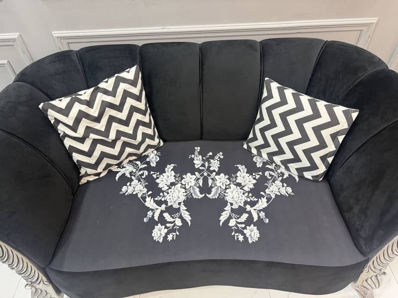 2 seater chinioti sofa 2