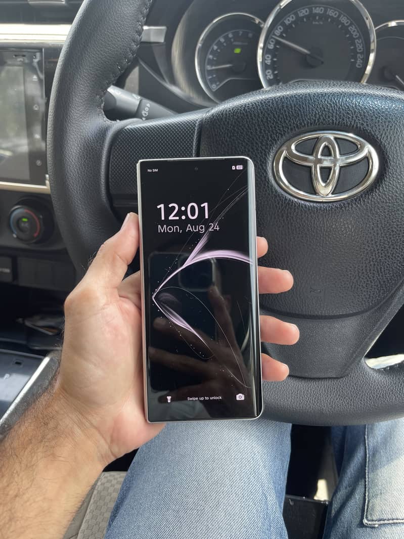 Tecno Phantom V Fold 1