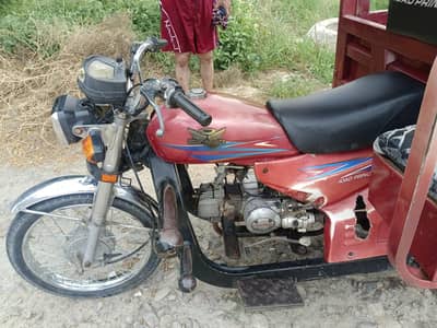Loader Rickshaw for Sale - Road Prince 100 cc - Lush condition