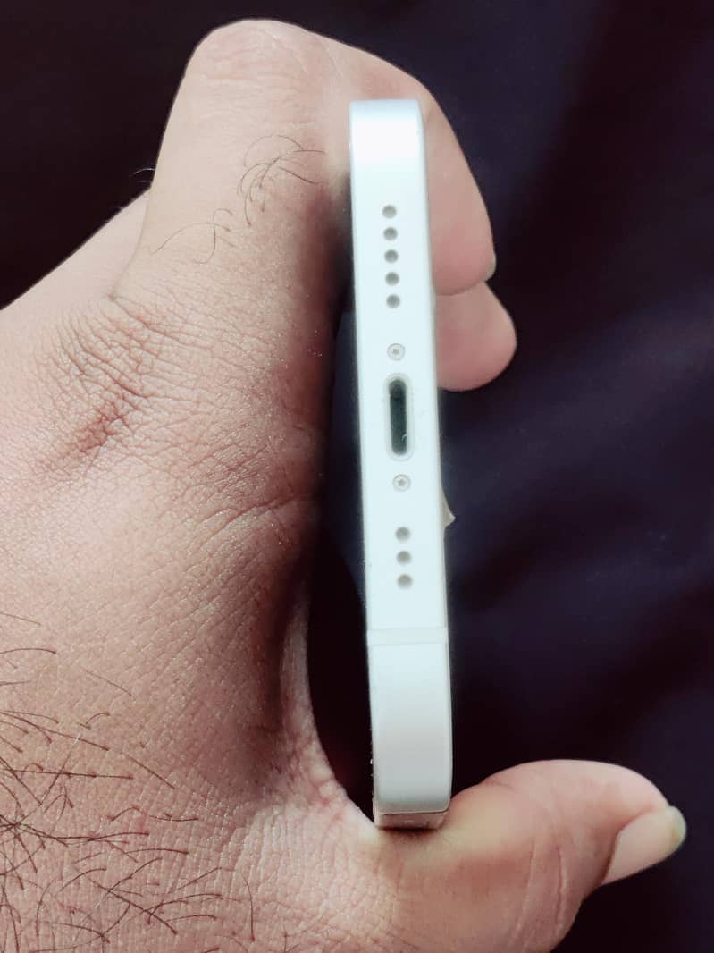 Apple iPhone 12 2