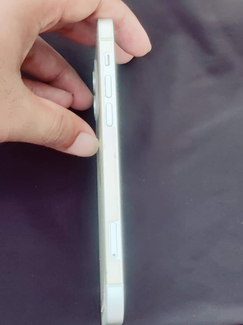Apple iPhone 12 3