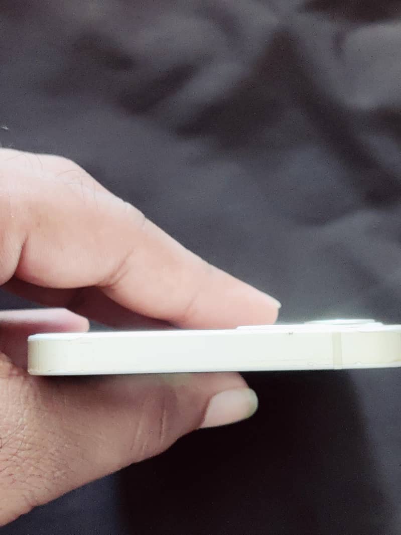 Apple iPhone 12 5