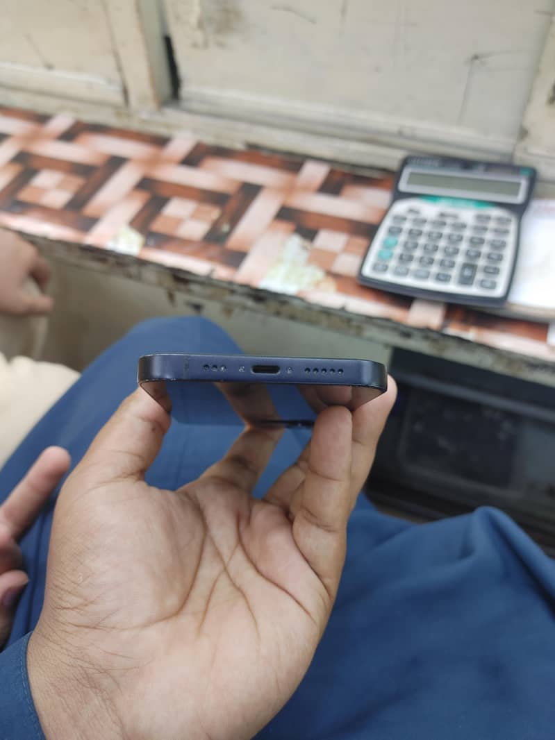 Apple iPhone 12 0