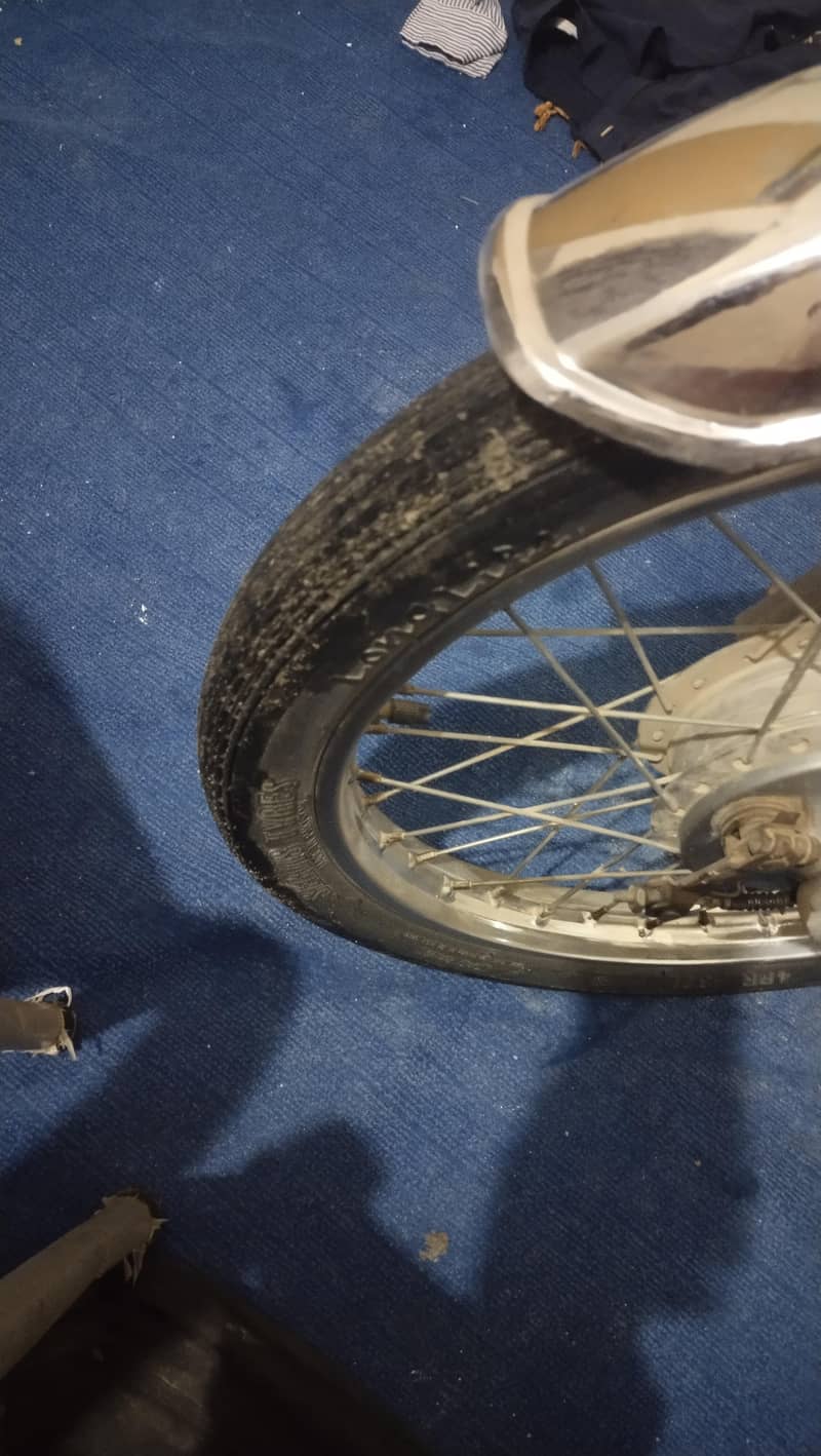  موٹر سائیکل فروخت کے لیے — بہترین کنڈیشن، مناسب قیمت 11