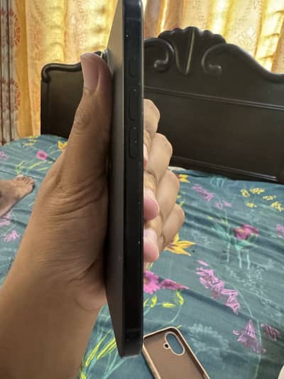 Apple iPhone 16 JV