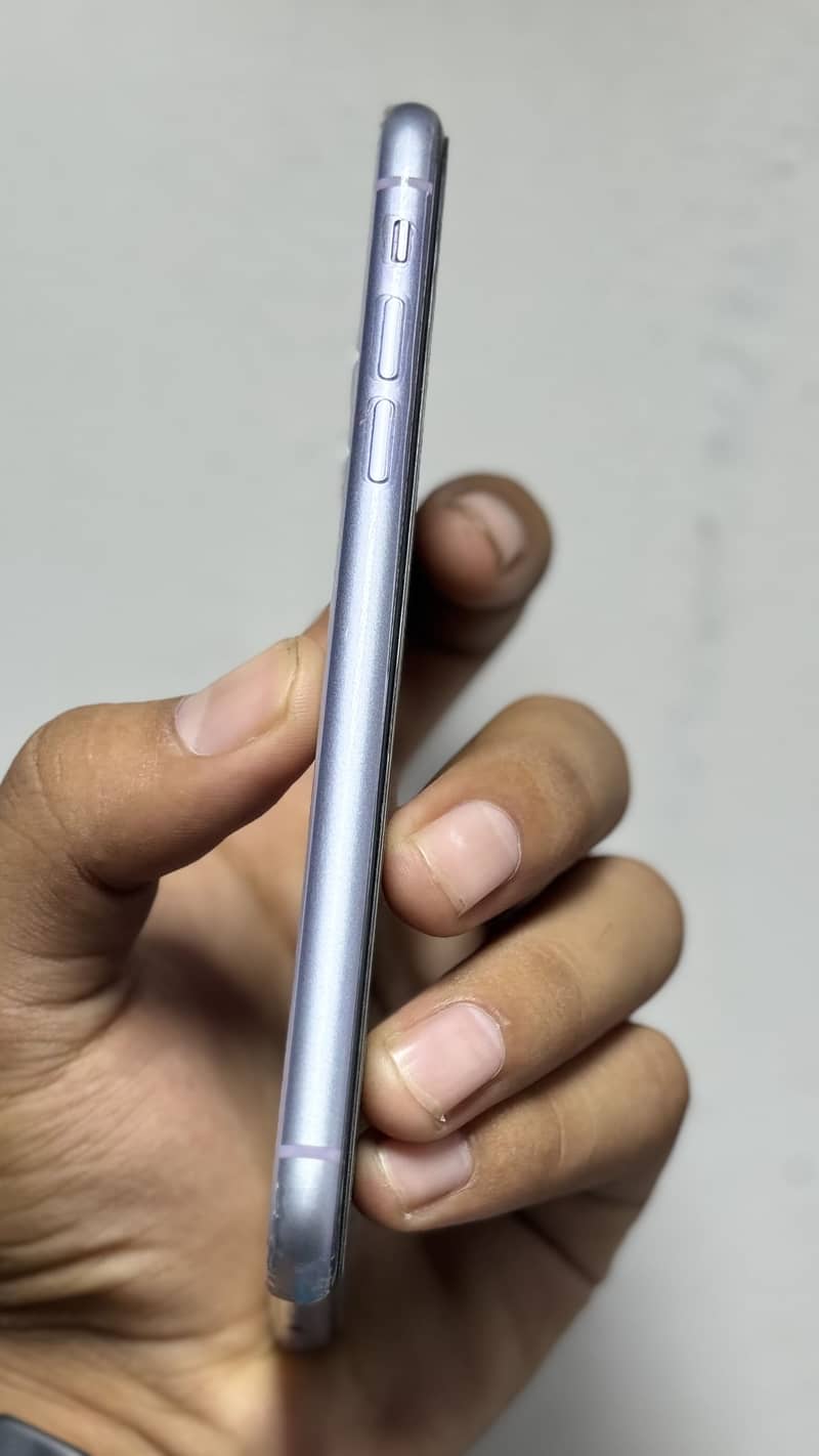 Apple iPhone 11 5