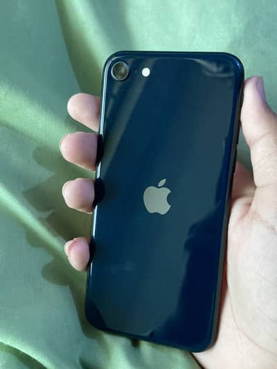 Apple iPhone SE