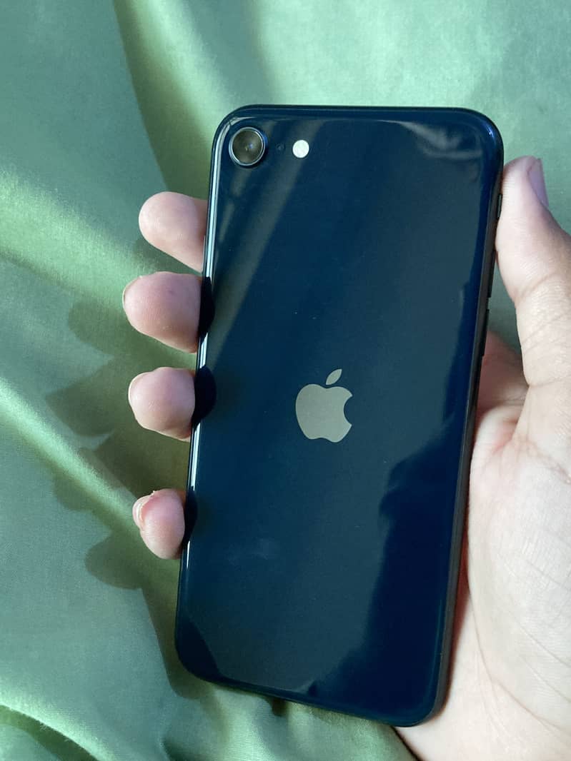 Apple iPhone SE 0