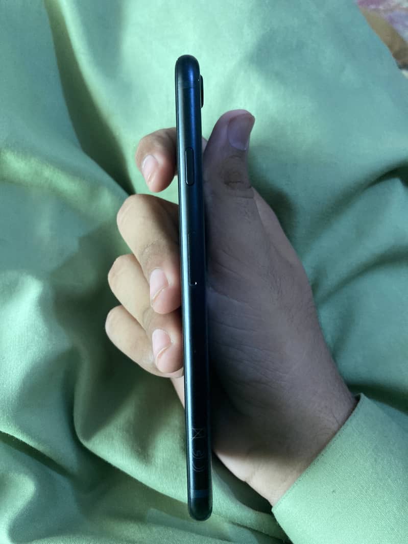 Apple iPhone SE 2