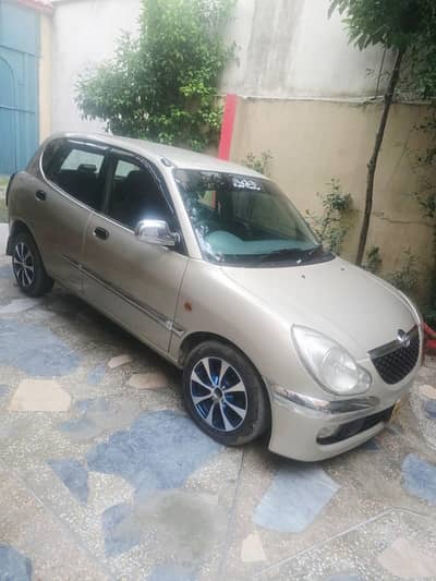 Toyota Duet 2004