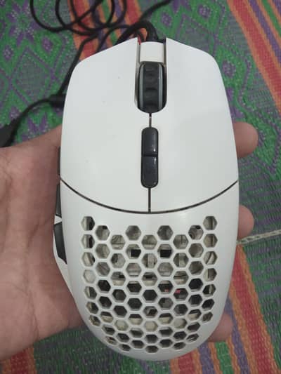 glorious pc gaming race model I Matte White