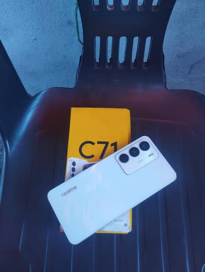 Realme C71 Box charging aadami lega