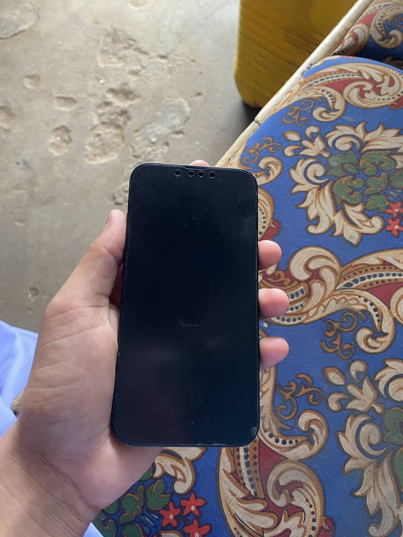 Apple iPhone 14 4