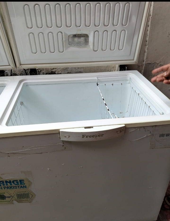 Waves 2 door  freezer 3