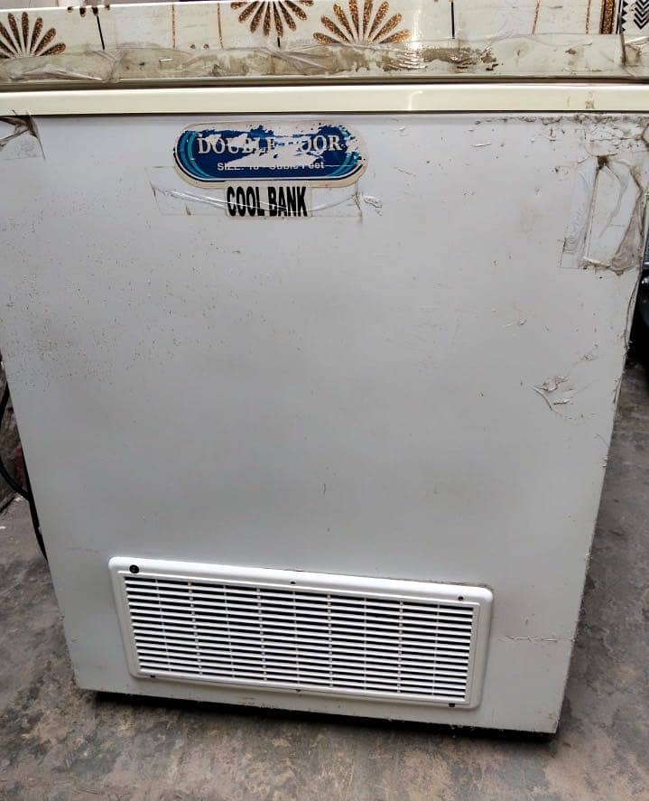 Waves 2 door  freezer 10