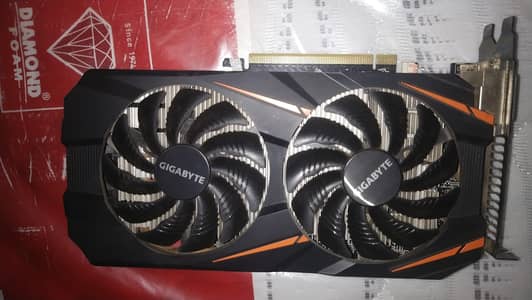 dell cpu with 5 gb gigabyte dual fan gpu
