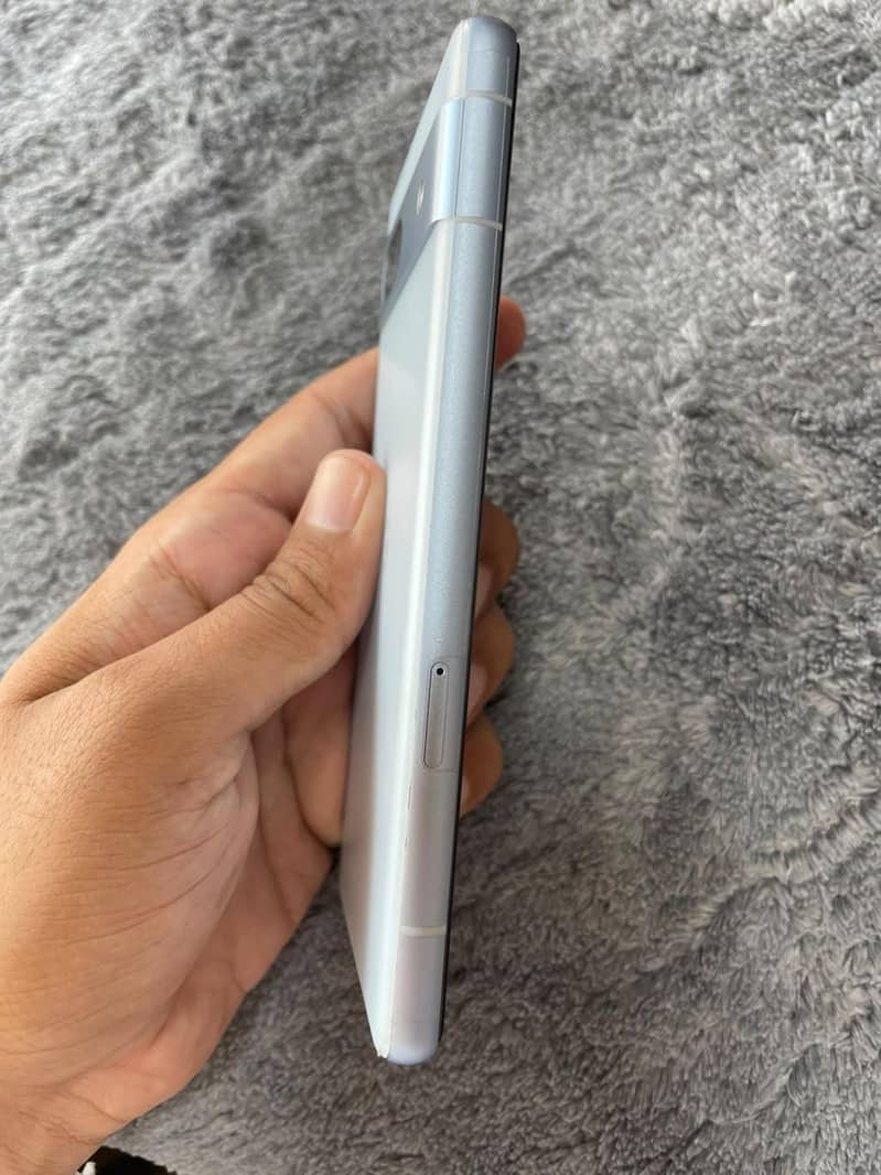 Google Pixel 7a 1