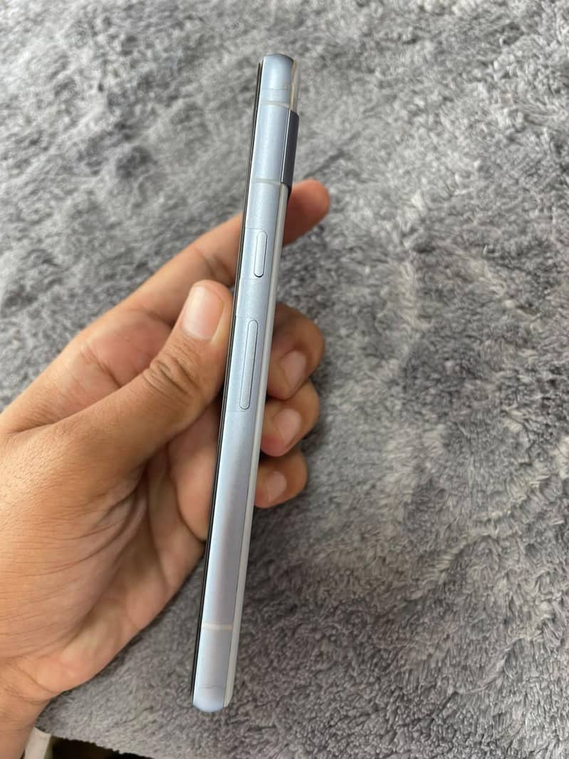 Google Pixel 7a 2