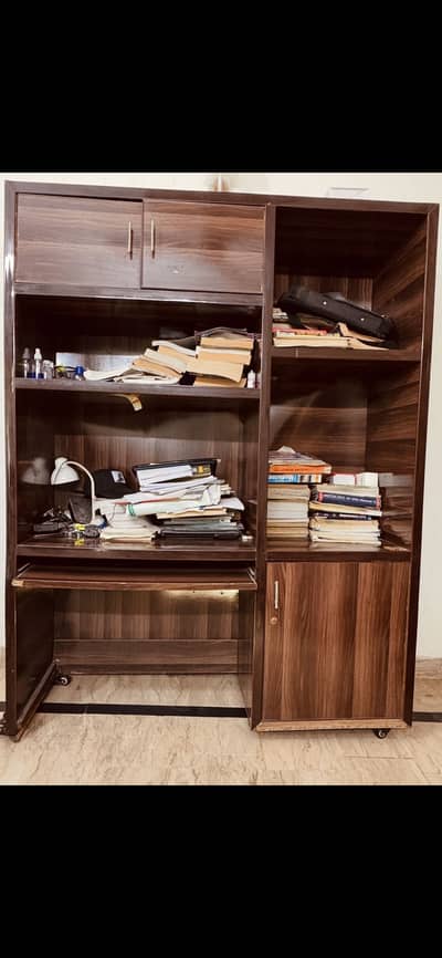 Multi-functional wooden study desk and bookshelf unit(Excellent co)