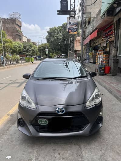 Toyota Aqua 2015