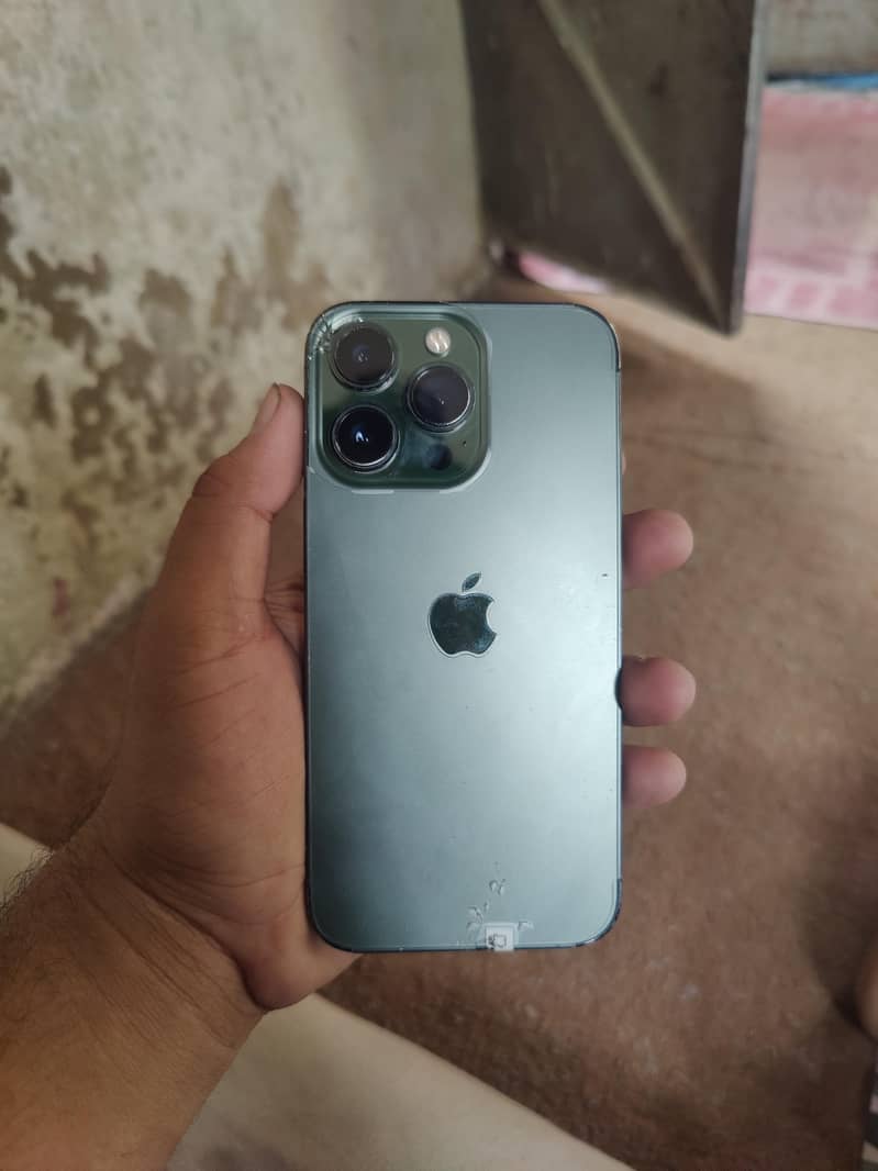 Apple iPhone 13 Pro 1