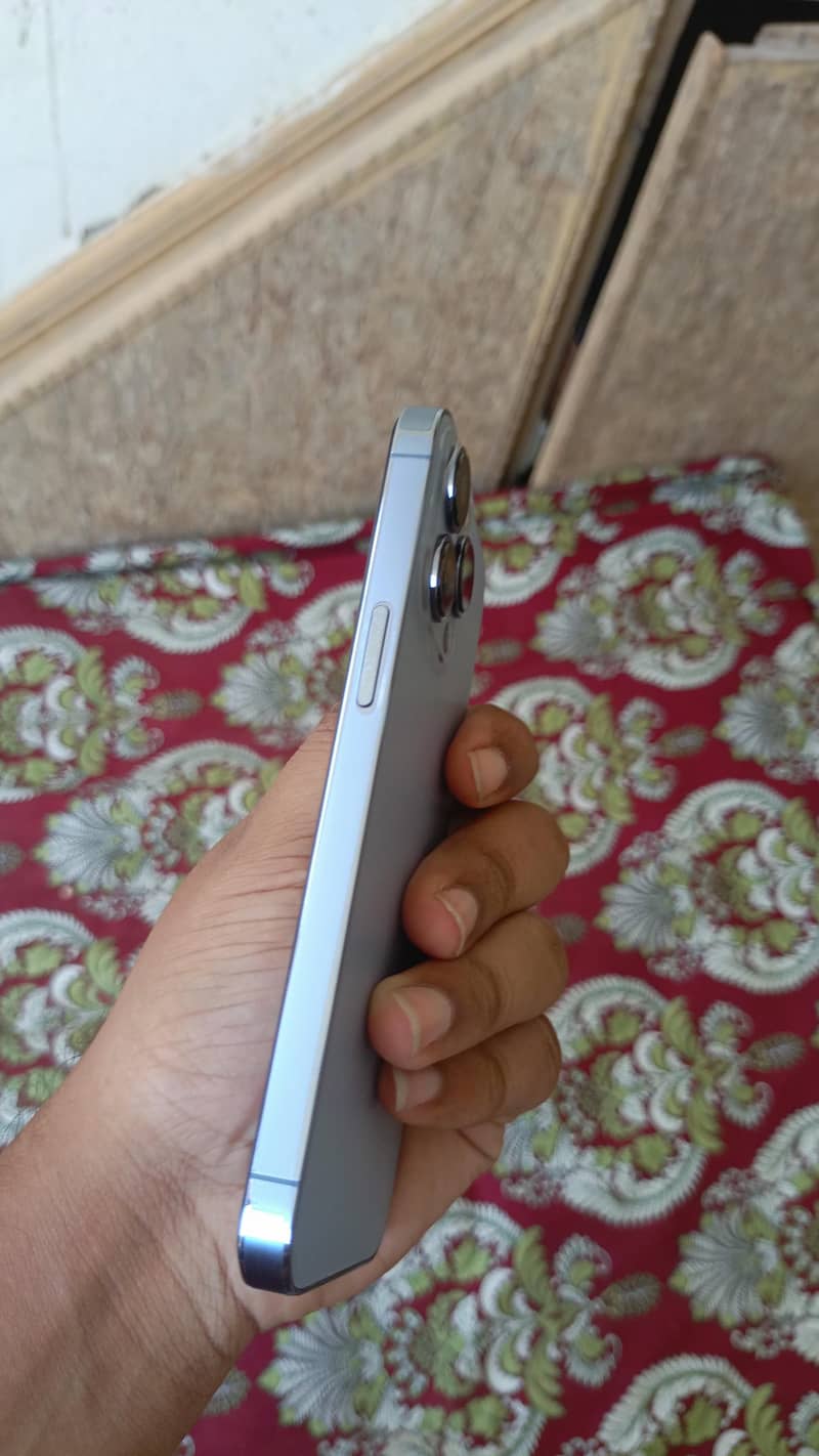 Apple iPhone 13 Pro 3