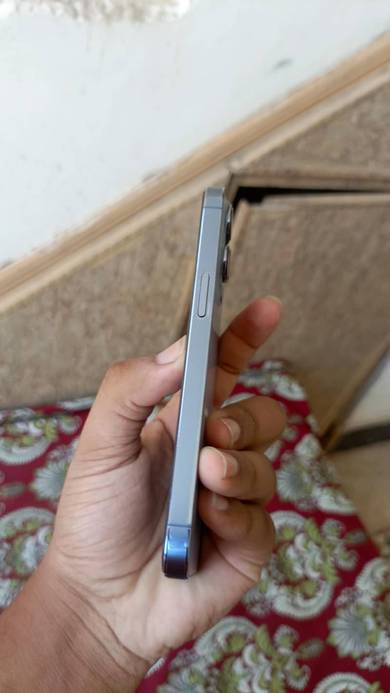 Apple iPhone 13 Pro 9