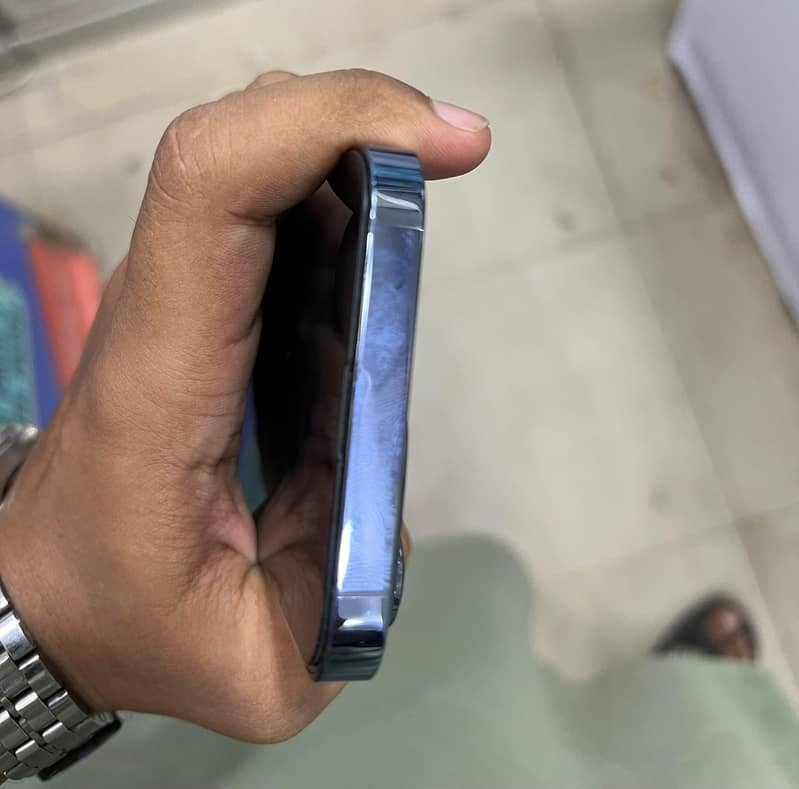 Apple iPhone 13 Pro 6