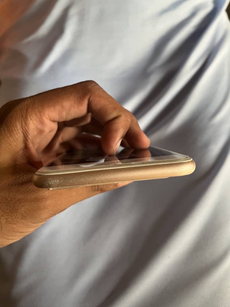 Apple iPhone 8 Plus 1