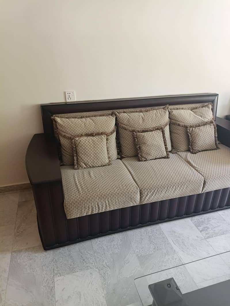 6 Seater Sofa 6