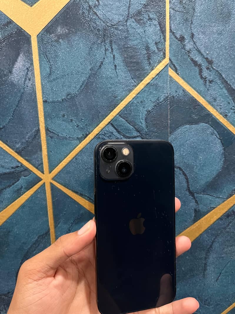 Apple iPhone 13 1
