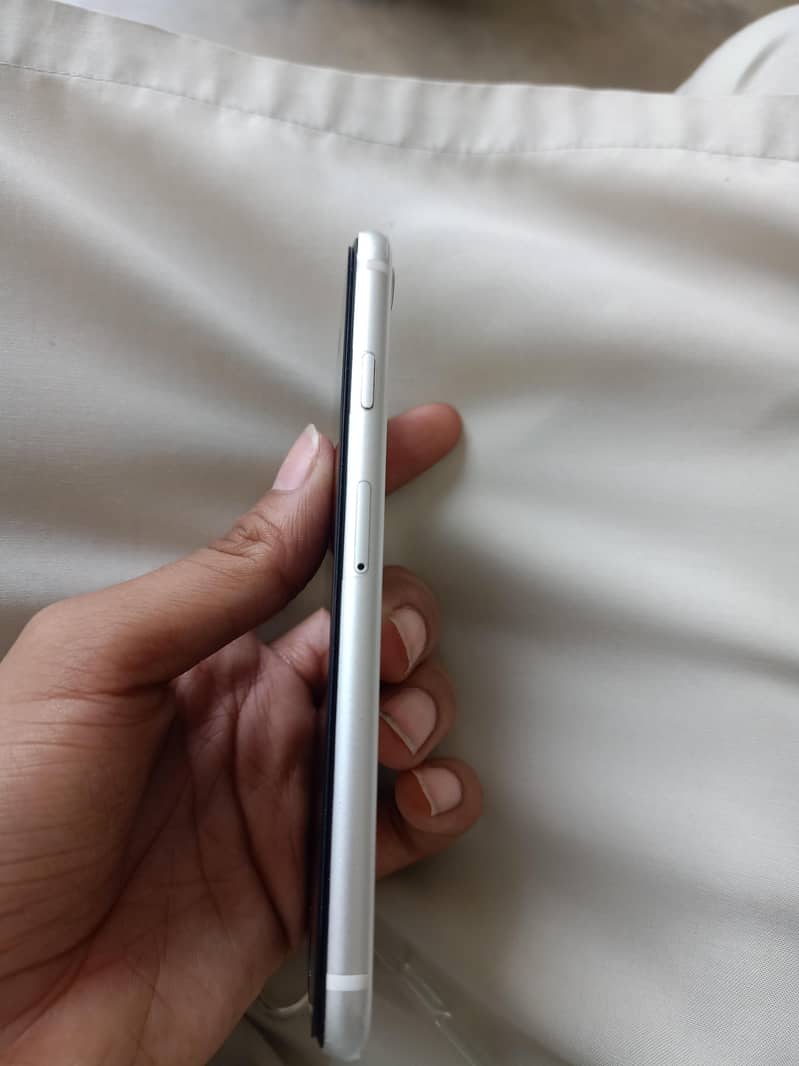 Apple iPhone SE 2