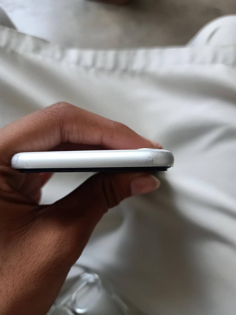 Apple iPhone SE 4