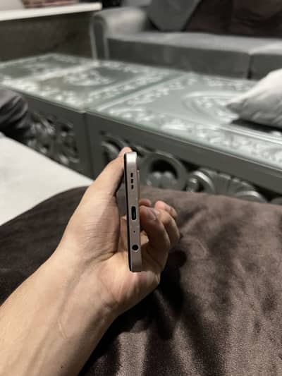 OPPO F21 Pro