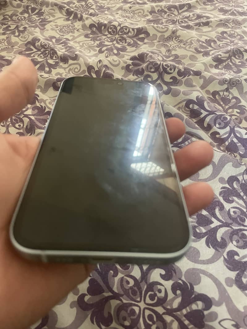 Apple iPhone 15 3