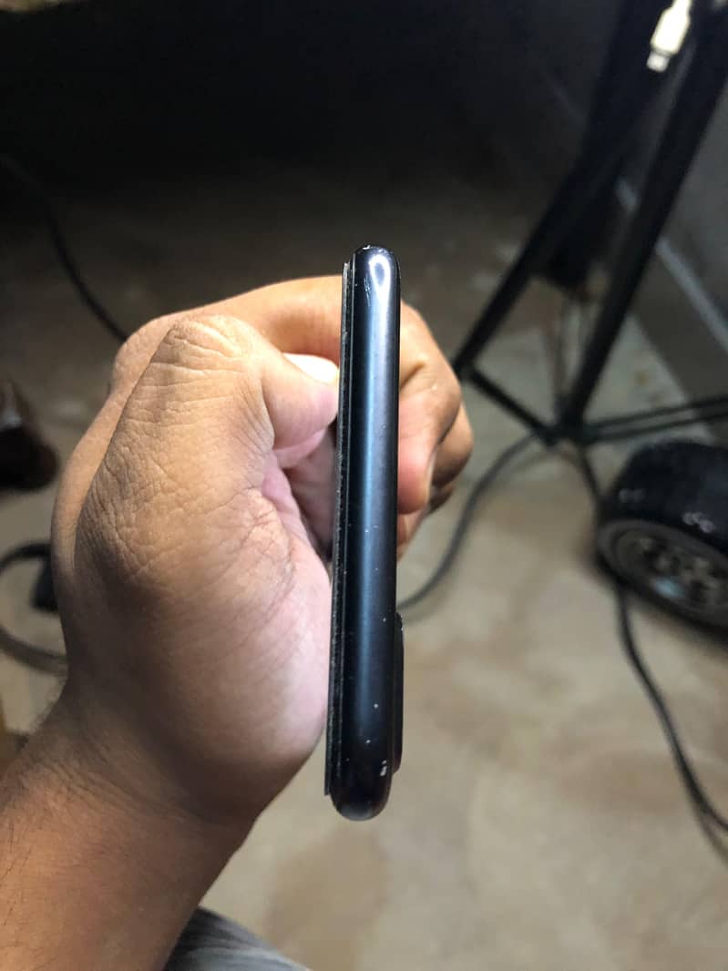 Apple iPhone 7 Plus 5