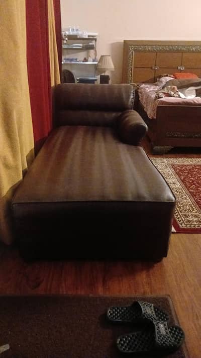urgent sale 3 seater seti