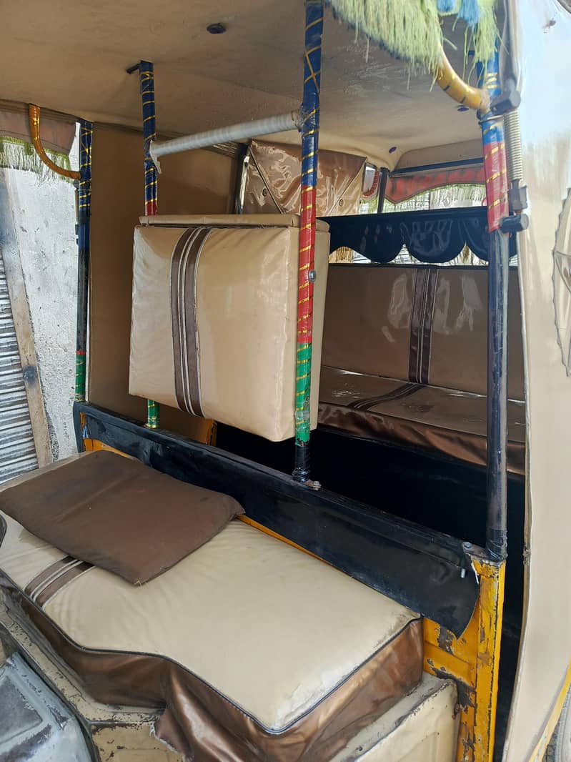Auto rickshaw 0