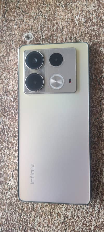 Infinix Note 40