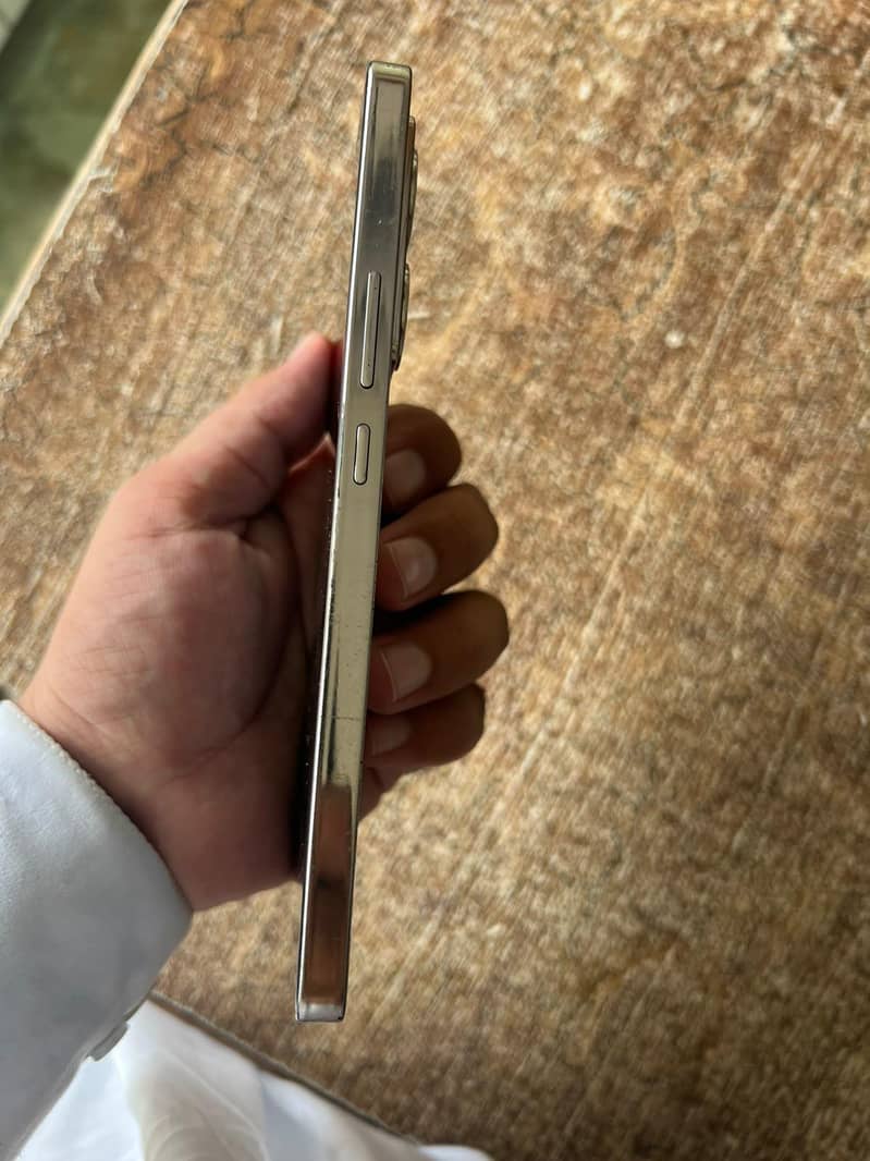 Infinix Note 40 6