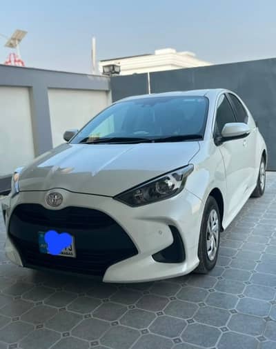 Toyota Yaris Hatchback X 2021