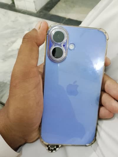 Apple iPhone 16