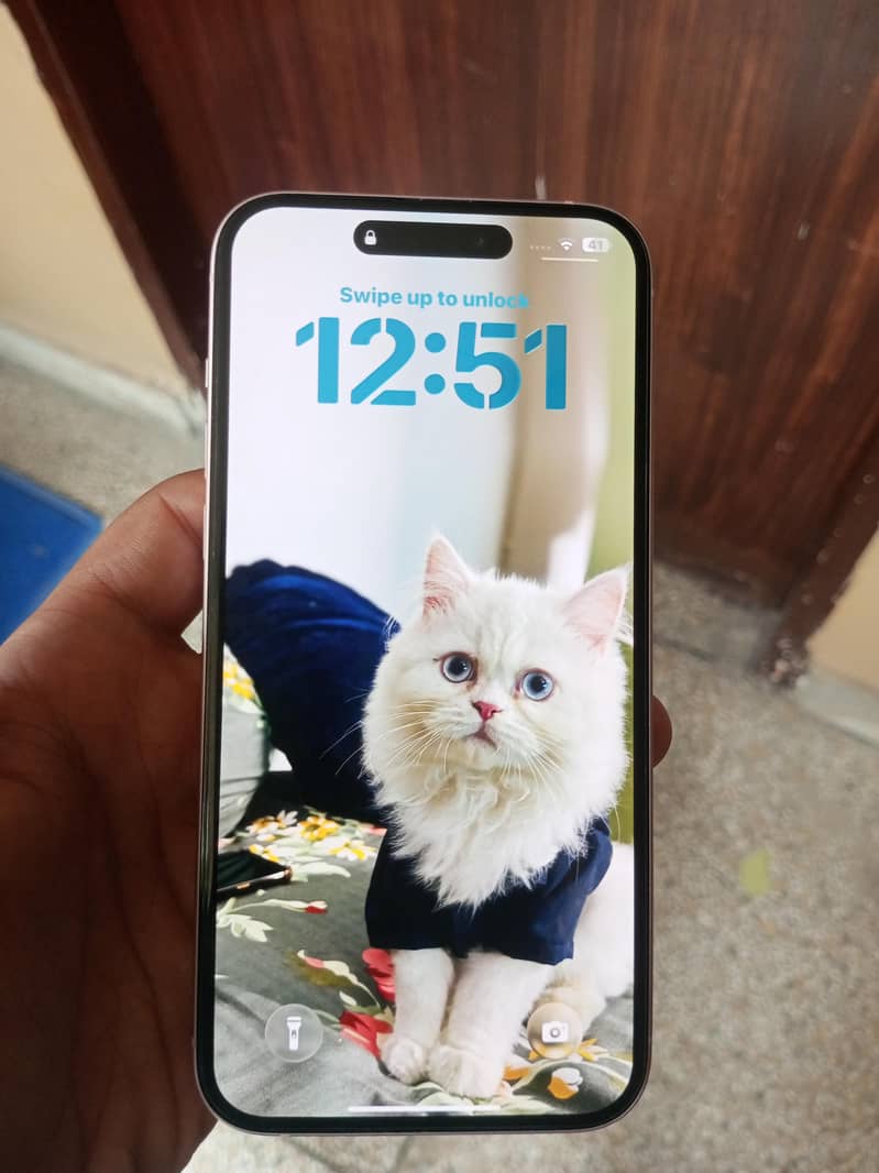 Apple iPhone 15 plus 4